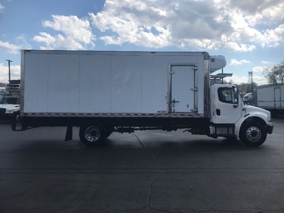 Refrigerated Truck-Light and Medium Duty Trucks-Freightliner-2019-M2-Pittsburgh-PA-166,252\n\t\tmiles-$ 48,000 - Image 15