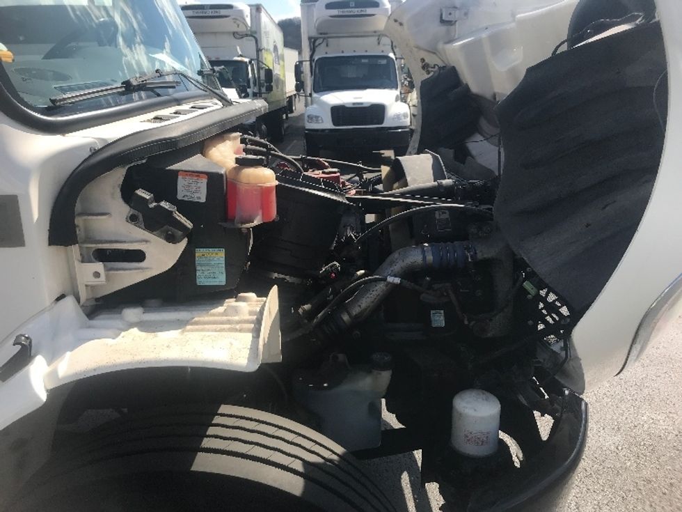 Refrigerated Truck-Light and Medium Duty Trucks-Freightliner-2019-M2-Pittsburgh-PA-166,252\n\t\tmiles-$ 48,000 - Image 23