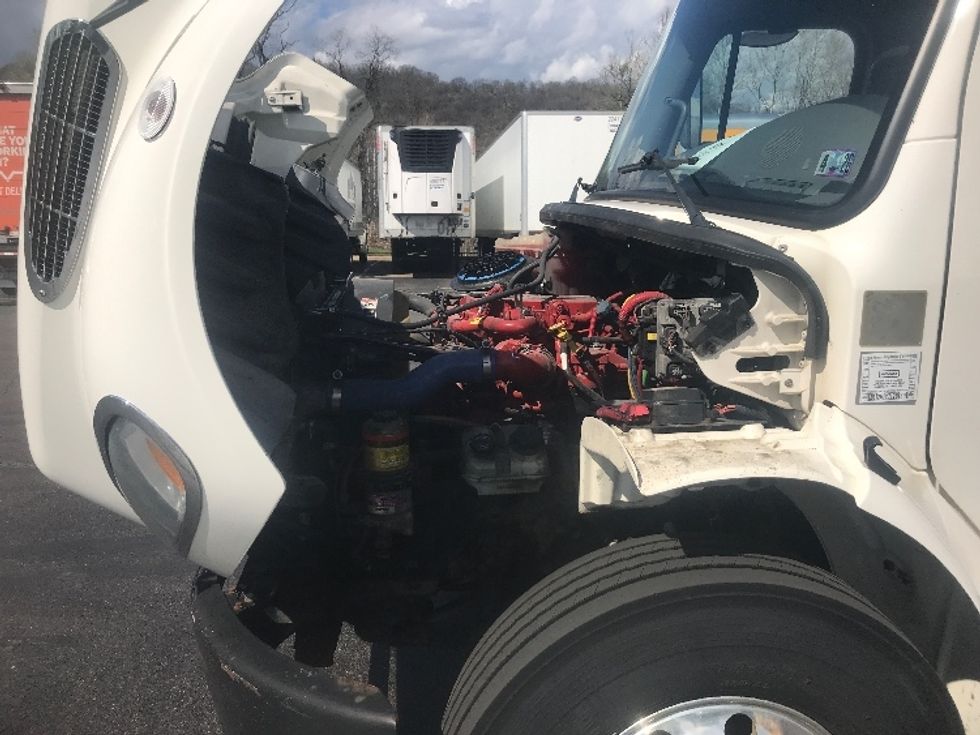 Refrigerated Truck-Light and Medium Duty Trucks-Freightliner-2019-M2-Pittsburgh-PA-166,252\n\t\tmiles-$ 48,000 - Image 24