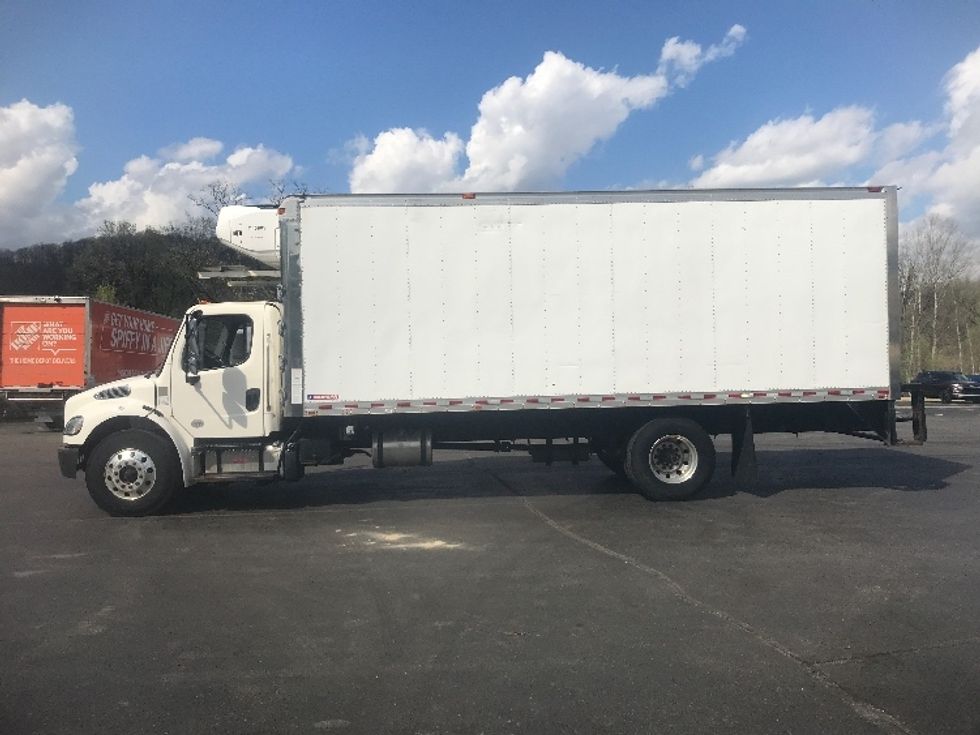 Refrigerated Truck-Light and Medium Duty Trucks-Freightliner-2019-M2-Pittsburgh-PA-166,252\n\t\tmiles-$ 48,000 - Image 4