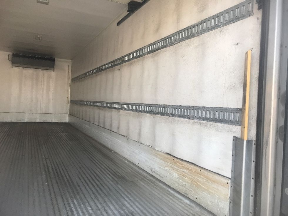 Refrigerated Truck-Light and Medium Duty Trucks-Freightliner-2019-M2-Pittsburgh-PA-315,401\n\t\tmiles-$ 36,500 - Image 12