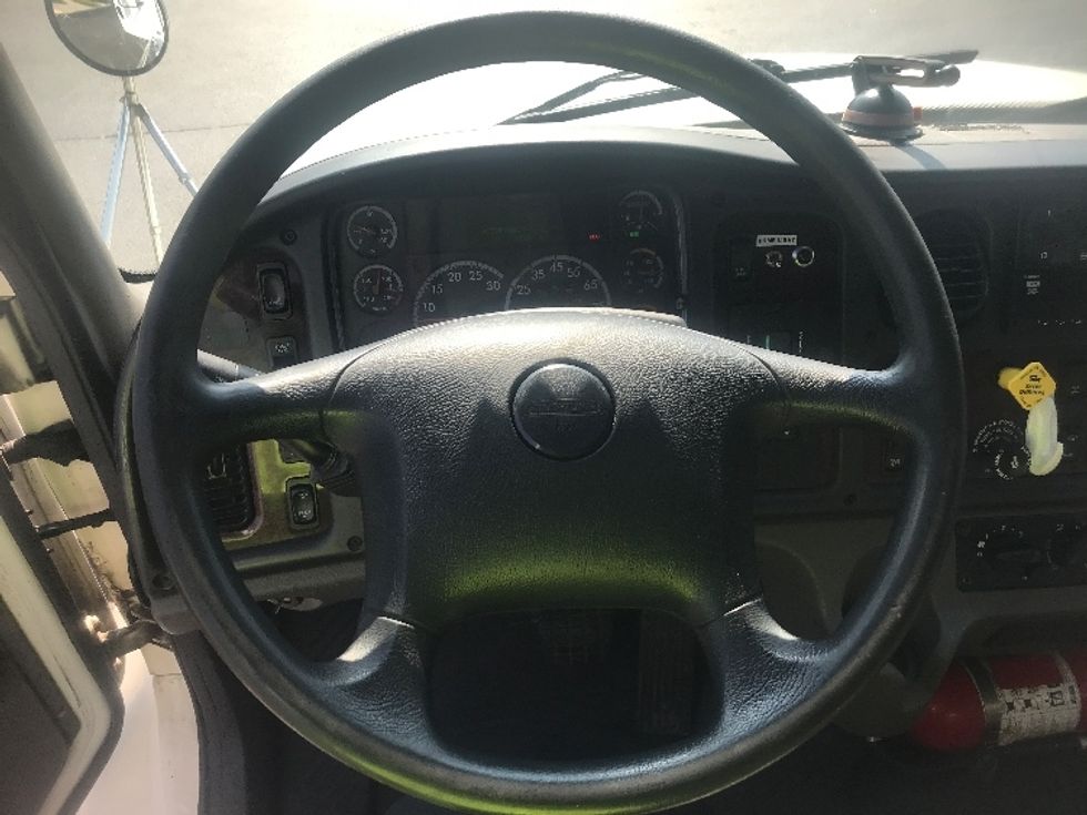 Refrigerated Truck-Light and Medium Duty Trucks-Freightliner-2019-M2-Pittsburgh-PA-315,401\n\t\tmiles-$ 36,500 - Image 17