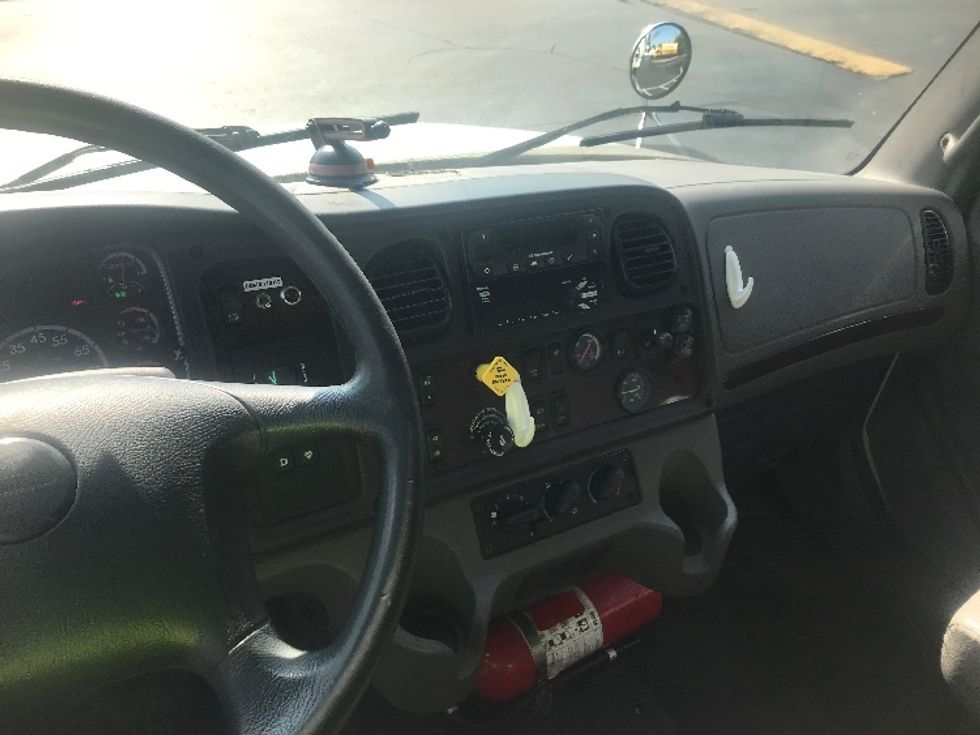 Refrigerated Truck-Light and Medium Duty Trucks-Freightliner-2019-M2-Pittsburgh-PA-315,401\n\t\tmiles-$ 36,500 - Image 18