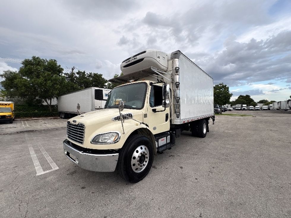 Refrigerated Truck-Light and Medium Duty Trucks-Freightliner-2019-M2-Pompano Beach-FL-159,571\n\t\tmiles-$ 52,500 - Image 3