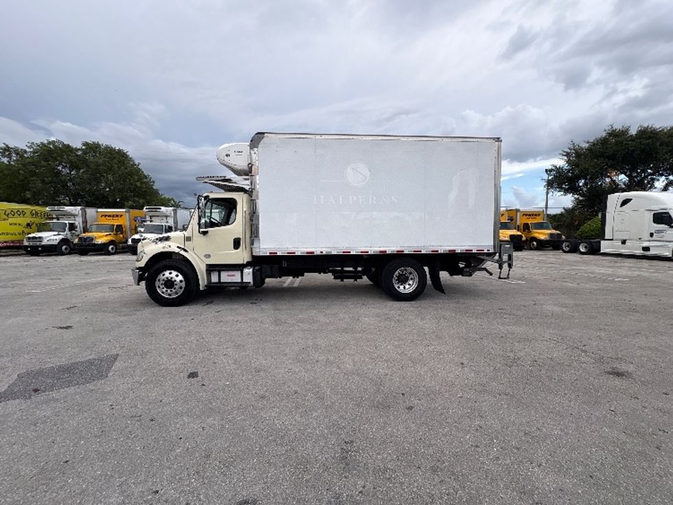 Refrigerated Truck-Light and Medium Duty Trucks-Freightliner-2019-M2-Pompano Beach-FL-159,571\n\t\tmiles-$ 52,500 - Image 4
