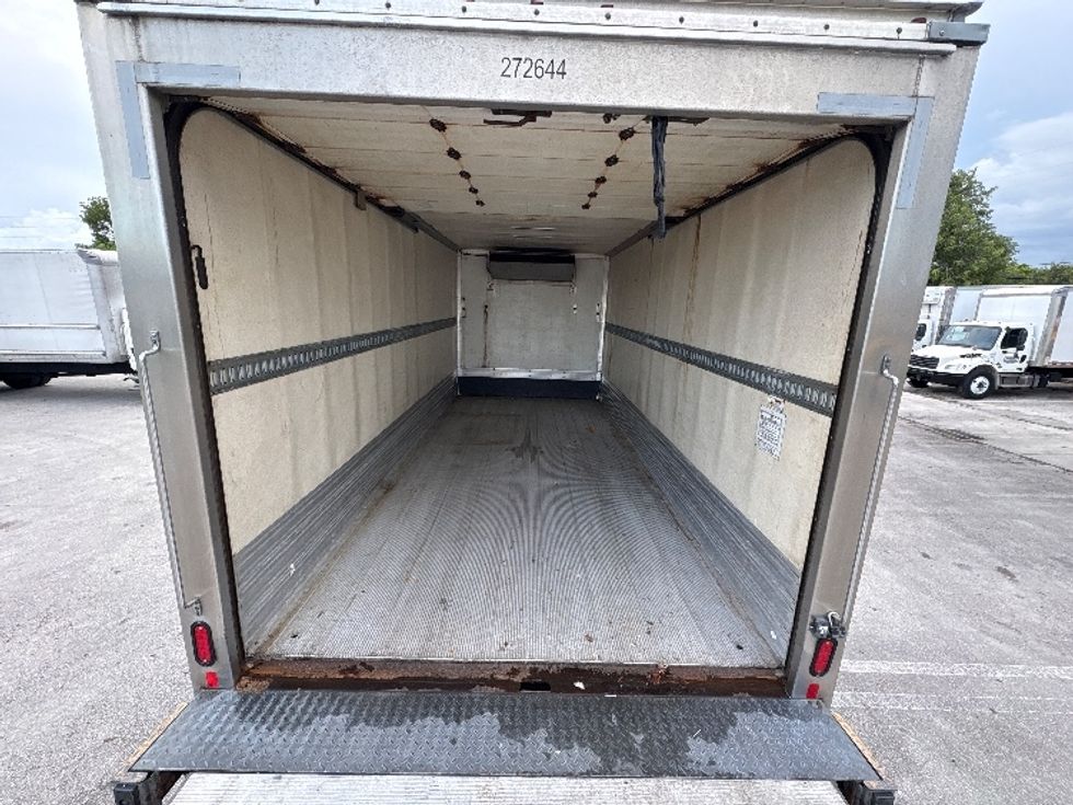 Refrigerated Truck-Light and Medium Duty Trucks-Freightliner-2019-M2-Pompano Beach-FL-159,571\n\t\tmiles-$ 52,500 - Image 8
