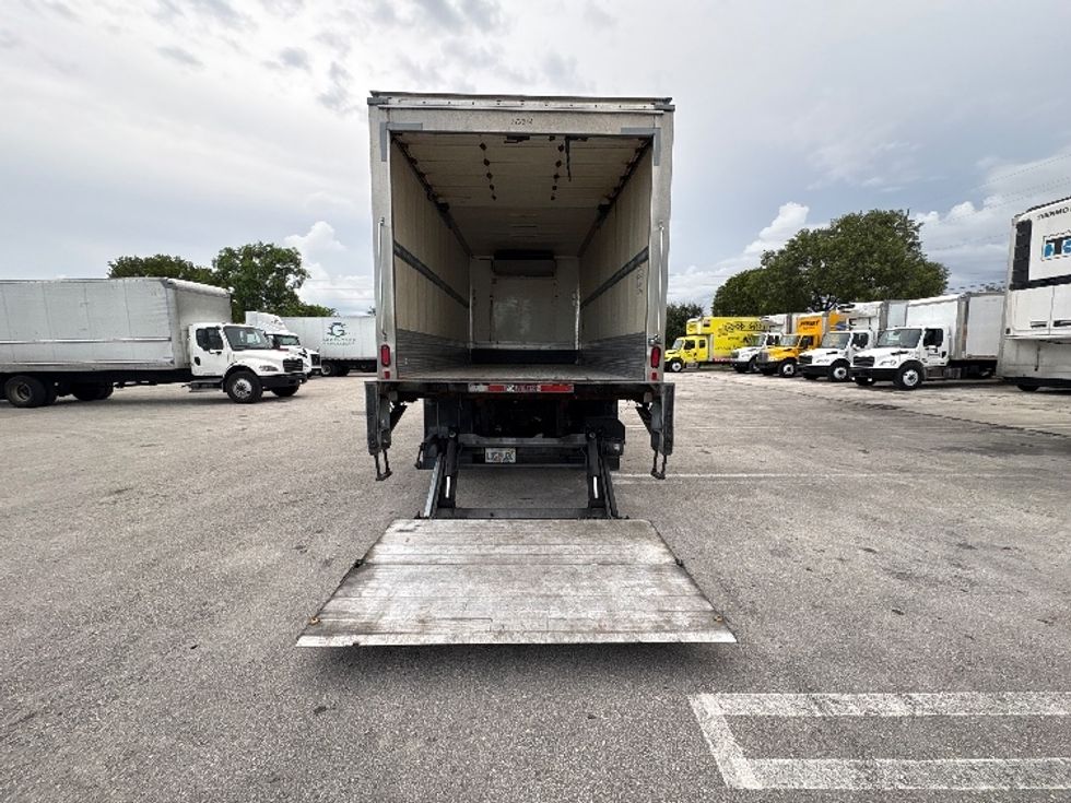 Refrigerated Truck-Light and Medium Duty Trucks-Freightliner-2019-M2-Pompano Beach-FL-159,571\n\t\tmiles-$ 52,500 - Image 9