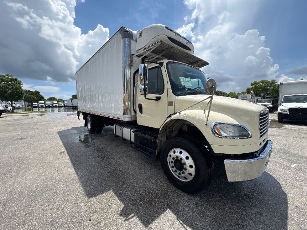 Refrigerated Truck-Light and Medium Duty Trucks-Freightliner-2019-M2-Pompano Beach-FL-177,251\n\t\tmiles-$ 47,500 - Image 1