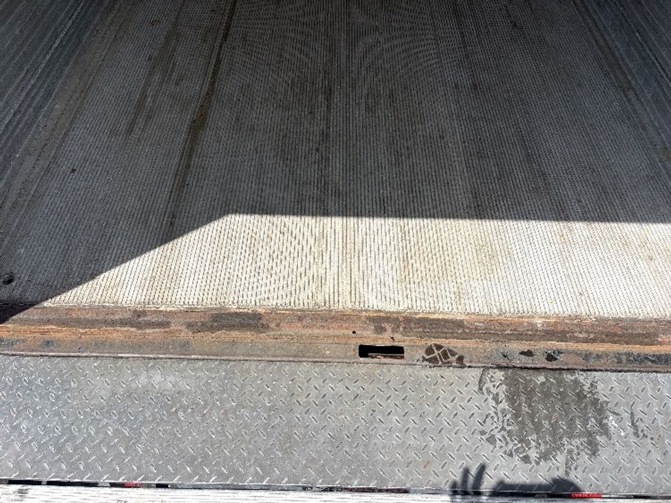 Refrigerated Truck-Light and Medium Duty Trucks-Freightliner-2019-M2-Pompano Beach-FL-177,251\n\t\tmiles-$ 47,500 - Image 10