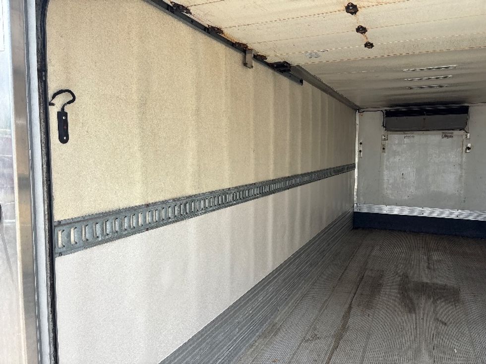 Refrigerated Truck-Light and Medium Duty Trucks-Freightliner-2019-M2-Pompano Beach-FL-177,251\n\t\tmiles-$ 47,500 - Image 11