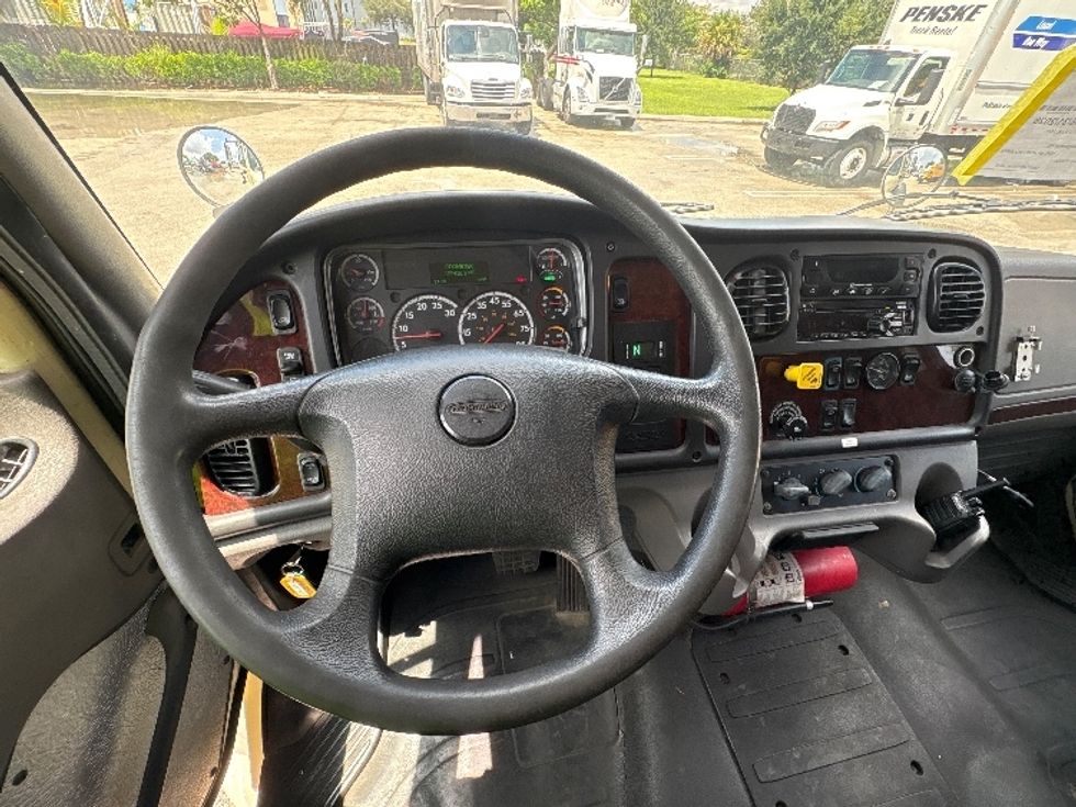 Refrigerated Truck-Light and Medium Duty Trucks-Freightliner-2019-M2-Pompano Beach-FL-177,251\n\t\tmiles-$ 47,500 - Image 18