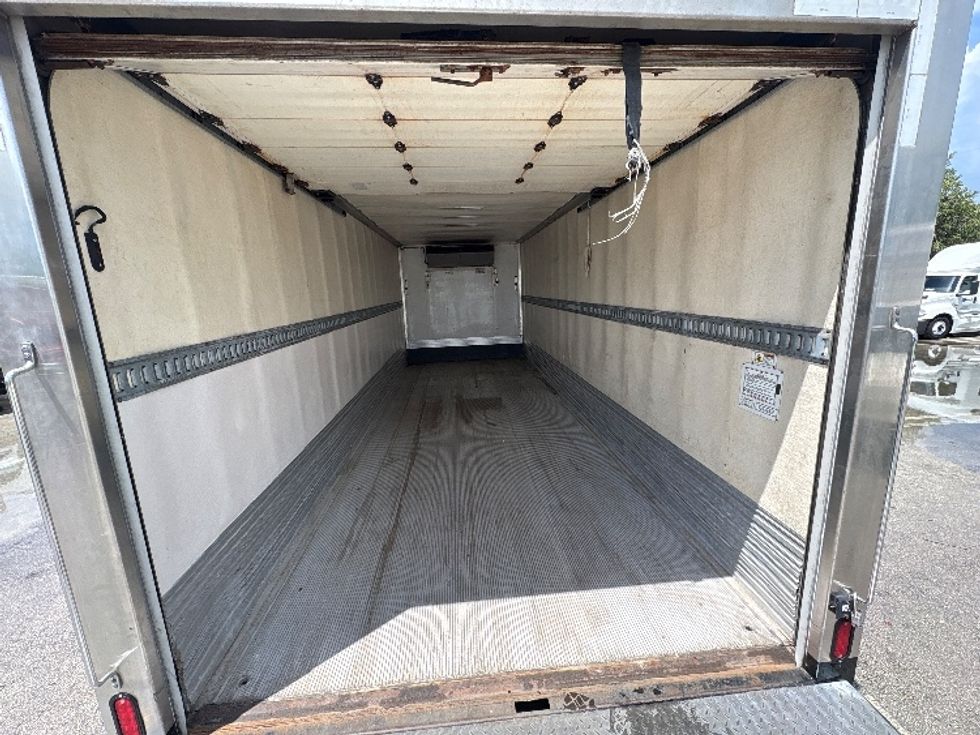 Refrigerated Truck-Light and Medium Duty Trucks-Freightliner-2019-M2-Pompano Beach-FL-177,251\n\t\tmiles-$ 47,500 - Image 8