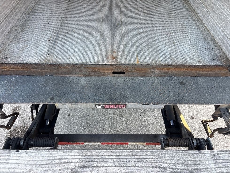 Refrigerated Truck-Light and Medium Duty Trucks-Freightliner-2019-M2-Pompano Beach-FL-230,036\n\t\tmiles-$ 41,750 - Image 10