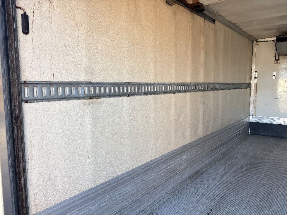 Refrigerated Truck-Light and Medium Duty Trucks-Freightliner-2019-M2-Pompano Beach-FL-230,036\n\t\tmiles-$ 41,750 - Image 11