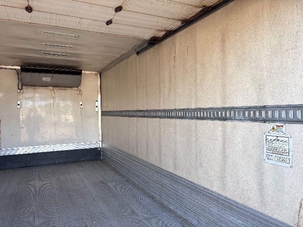 Refrigerated Truck-Light and Medium Duty Trucks-Freightliner-2019-M2-Pompano Beach-FL-230,036\n\t\tmiles-$ 41,750 - Image 12