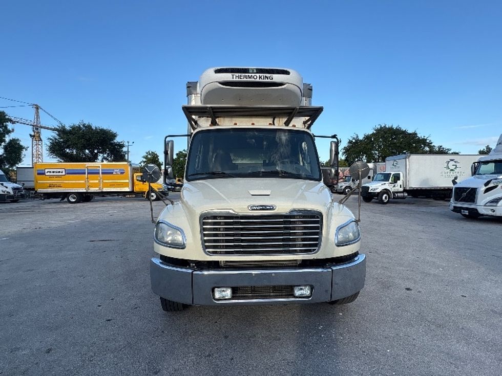 Refrigerated Truck-Light and Medium Duty Trucks-Freightliner-2019-M2-Pompano Beach-FL-230,036\n\t\tmiles-$ 41,750 - Image 2