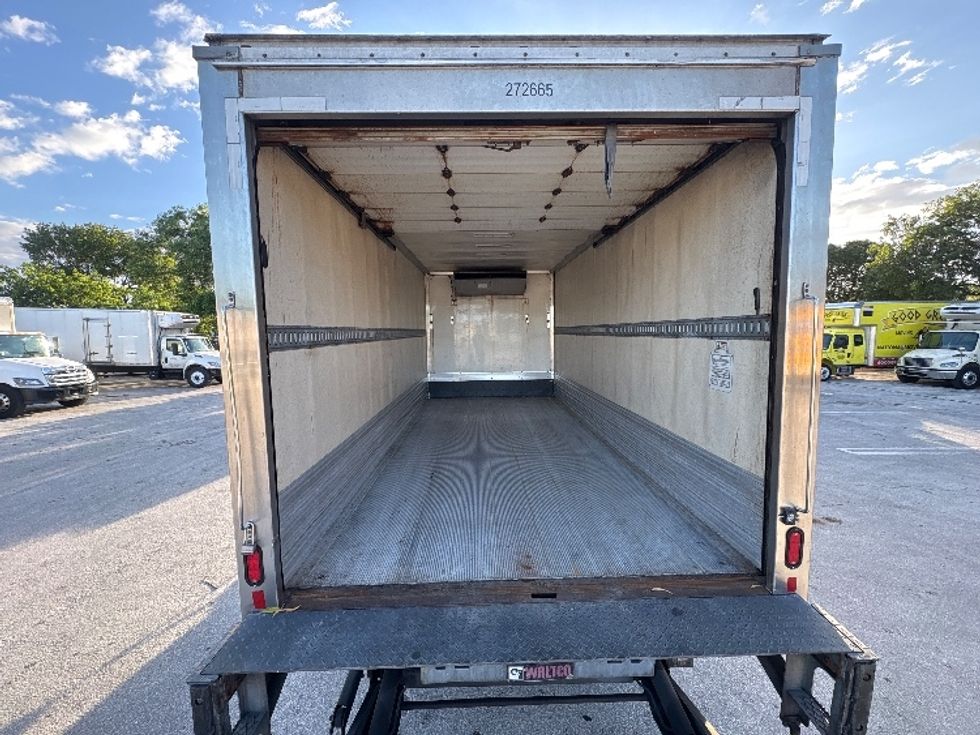 Refrigerated Truck-Light and Medium Duty Trucks-Freightliner-2019-M2-Pompano Beach-FL-230,036\n\t\tmiles-$ 41,750 - Image 8