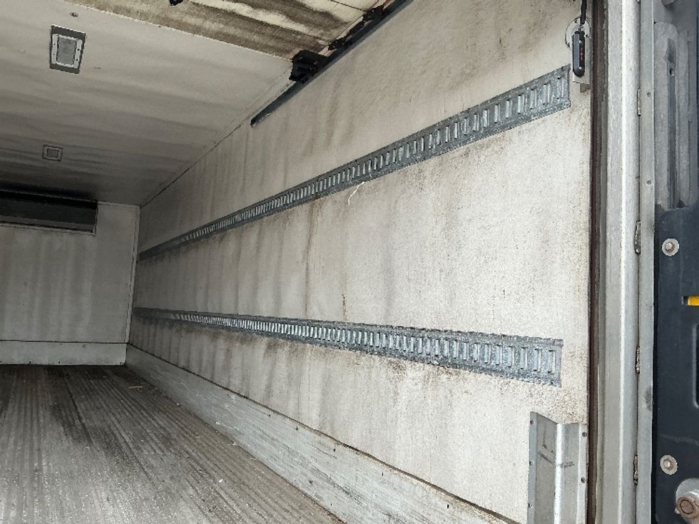 Refrigerated Truck-Light and Medium Duty Trucks-Freightliner-2019-M2-Poplar Bluff-MO-367,076\n\t\tmiles-$ 28,750 - Image 11