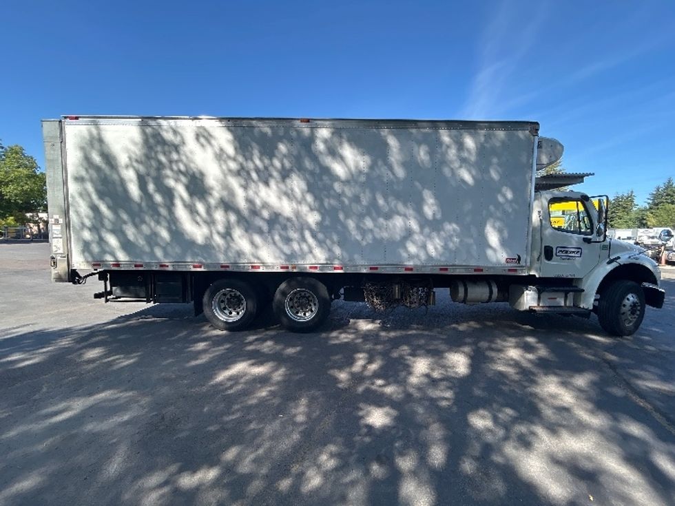 Refrigerated Truck-Light and Medium Duty Trucks-Freightliner-2019-M2-Portland-OR-232,668\n\t\tmiles-$ 56,750 - Image 14