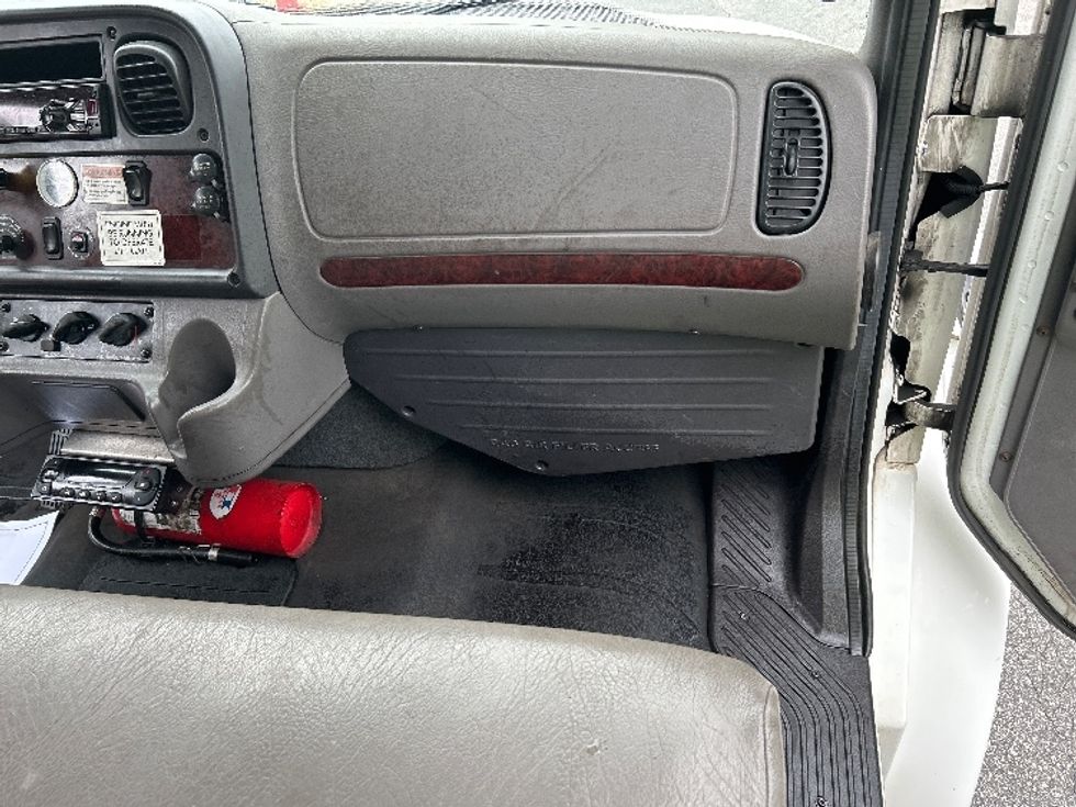 Refrigerated Truck-Light and Medium Duty Trucks-Freightliner-2019-M2-Prince George-VA-116,000\n\t\tmiles-$ 51,500 - Image 20