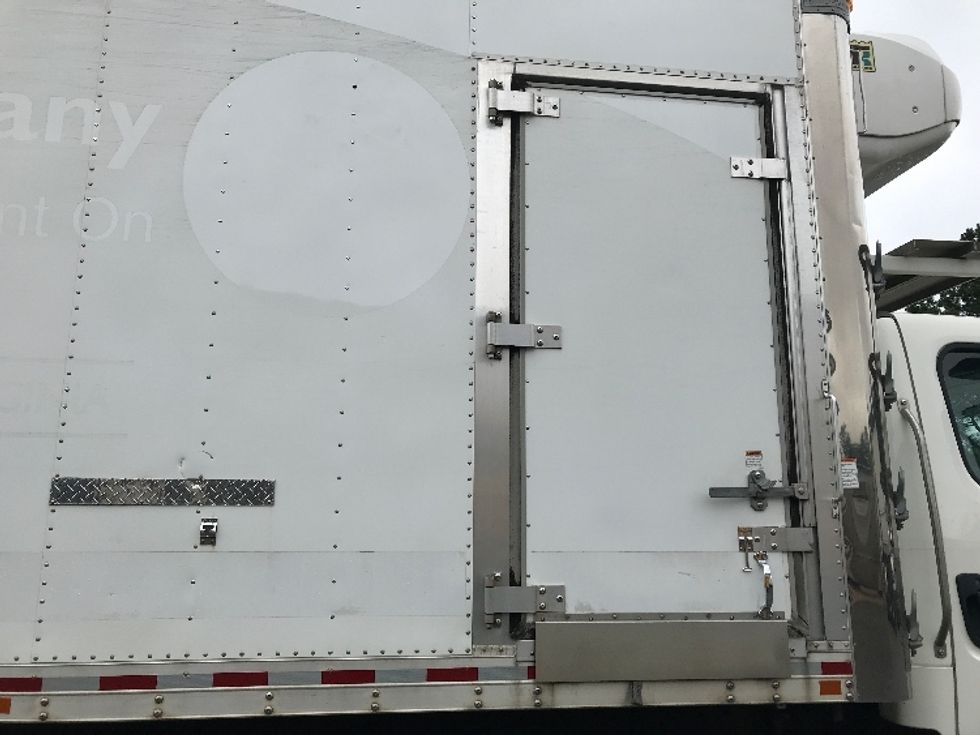 Refrigerated Truck-Light and Medium Duty Trucks-Freightliner-2019-M2-Prince George-VA-234,939\n\t\tmiles-$ 42,500 - Image 26
