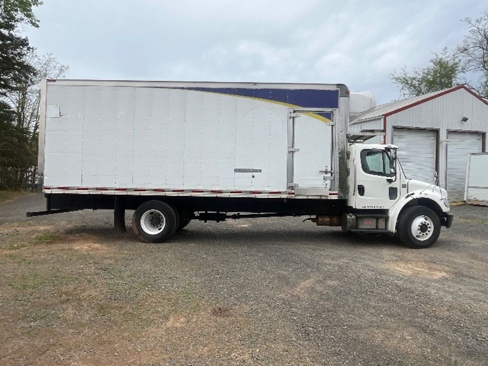 Refrigerated Truck-Light and Medium Duty Trucks-Freightliner-2019-M2-Prince George-VA-241,790\n\t\tmiles-$ 46,000 - Image 15