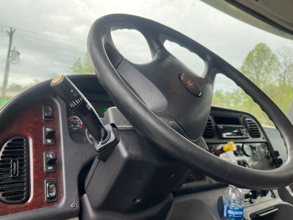 Refrigerated Truck-Light and Medium Duty Trucks-Freightliner-2019-M2-Prince George-VA-241,790\n\t\tmiles-$ 46,000 - Image 17