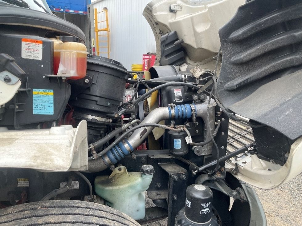 Refrigerated Truck-Light and Medium Duty Trucks-Freightliner-2019-M2-Prince George-VA-241,790\n\t\tmiles-$ 46,000 - Image 23