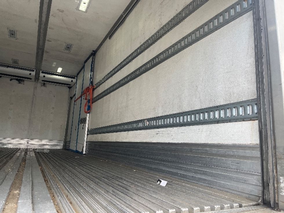 Refrigerated Truck-Light and Medium Duty Trucks-Freightliner-2019-M2-Prince George-VA-250,043\n\t\tmiles-$ 36,750 - Image 12