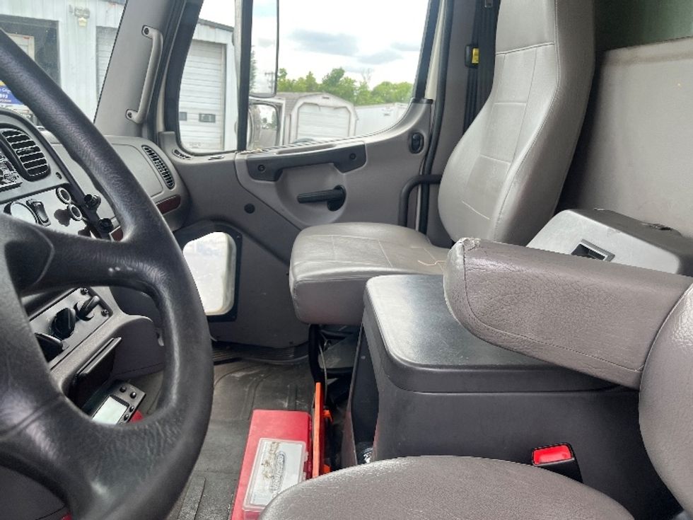 2019 Freightliner M2 106 Medium Duty photo 16