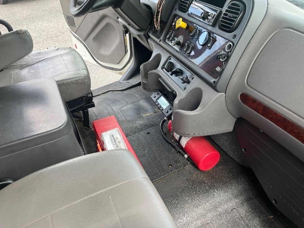 2019 Freightliner M2 106 Medium Duty photo 19