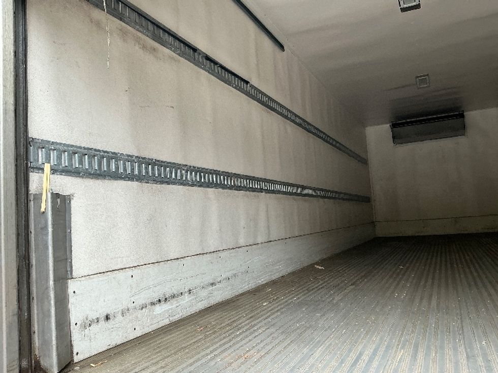 Refrigerated Truck-Light and Medium Duty Trucks-Freightliner-2019-M2-Prince George-VA-339,126\n\t\tmiles-$ 38,250 - Image 12