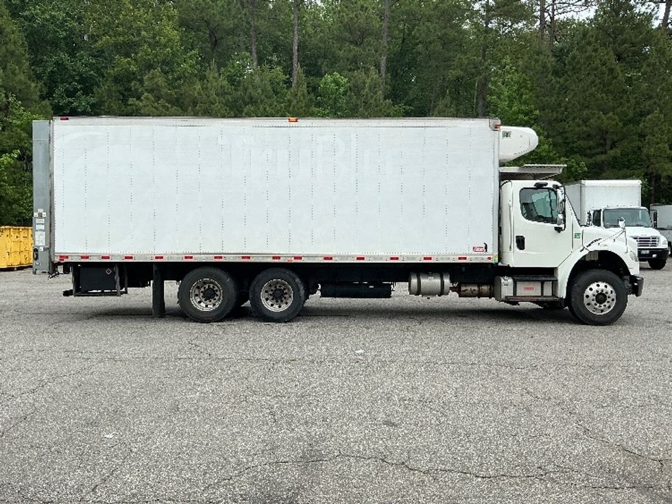 Refrigerated Truck-Light and Medium Duty Trucks-Freightliner-2019-M2-Prince George-VA-339,126\n\t\tmiles-$ 38,250 - Image 15