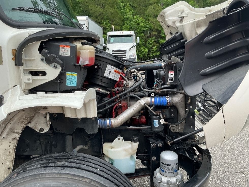 Refrigerated Truck-Light and Medium Duty Trucks-Freightliner-2019-M2-Prince George-VA-339,126\n\t\tmiles-$ 38,250 - Image 21