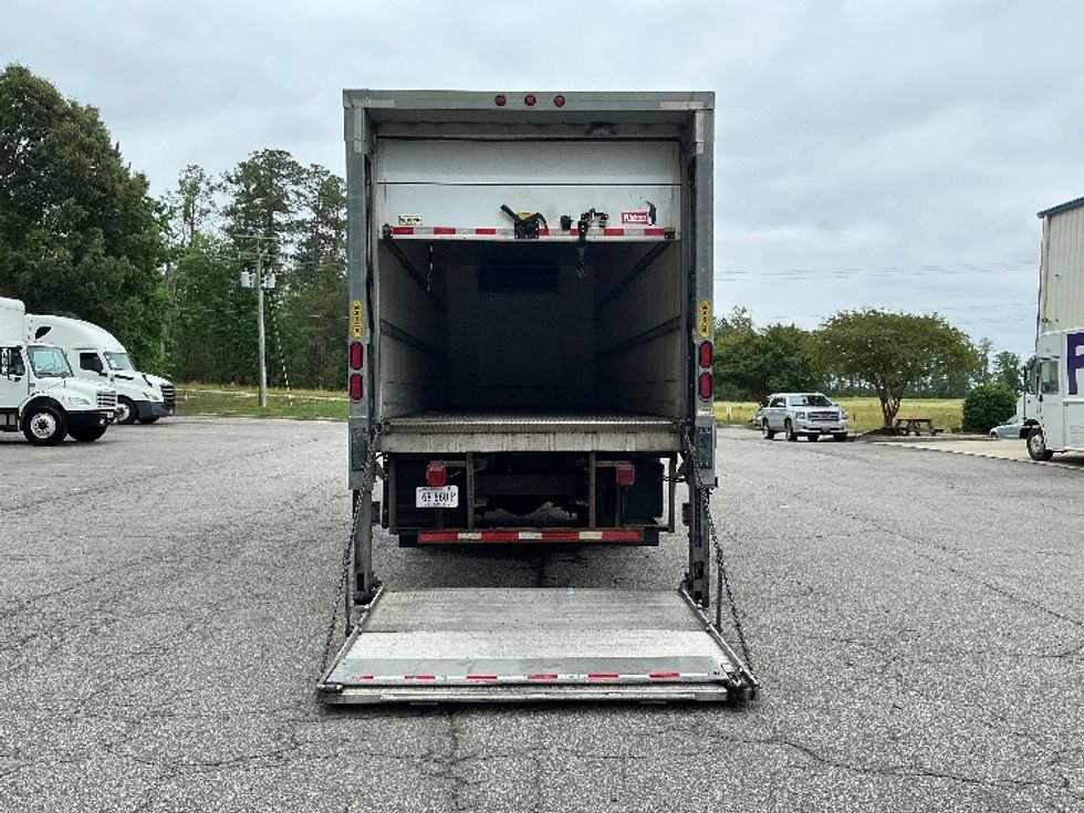 Refrigerated Truck-Light and Medium Duty Trucks-Freightliner-2019-M2-Prince George-VA-339,126\n\t\tmiles-$ 38,250 - Image 9