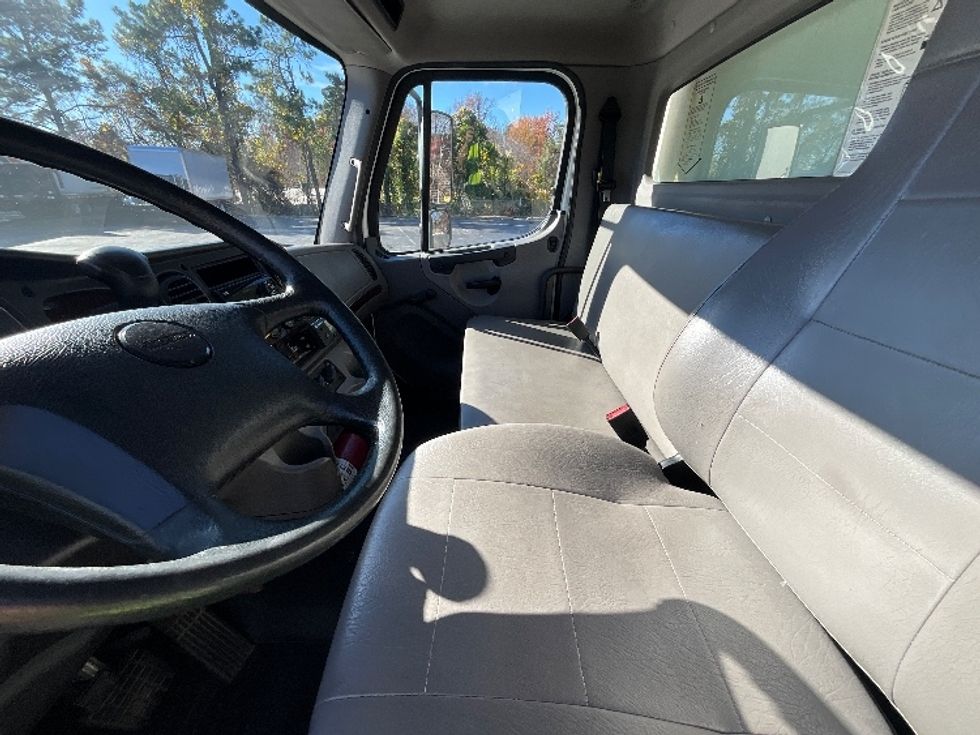 Refrigerated Truck-Light and Medium Duty Trucks-Freightliner-2019-M2-Raleigh-NC-155,249\n\t\tmiles-$ 63,750 - Image 19