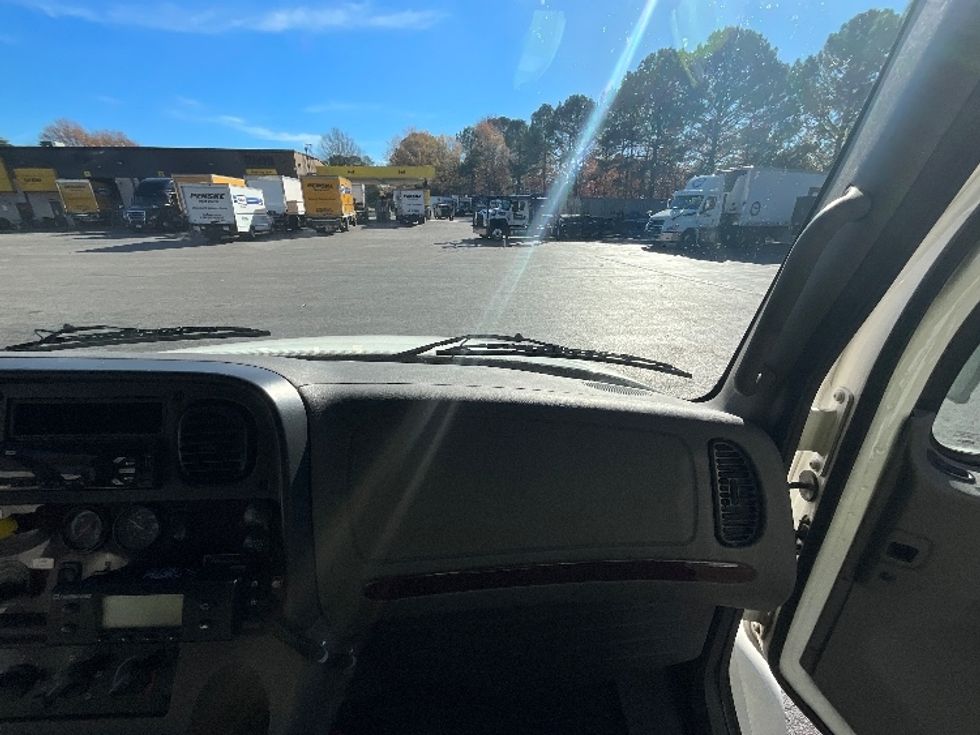 Refrigerated Truck-Light and Medium Duty Trucks-Freightliner-2019-M2-Raleigh-NC-155,249\n\t\tmiles-$ 63,750 - Image 21