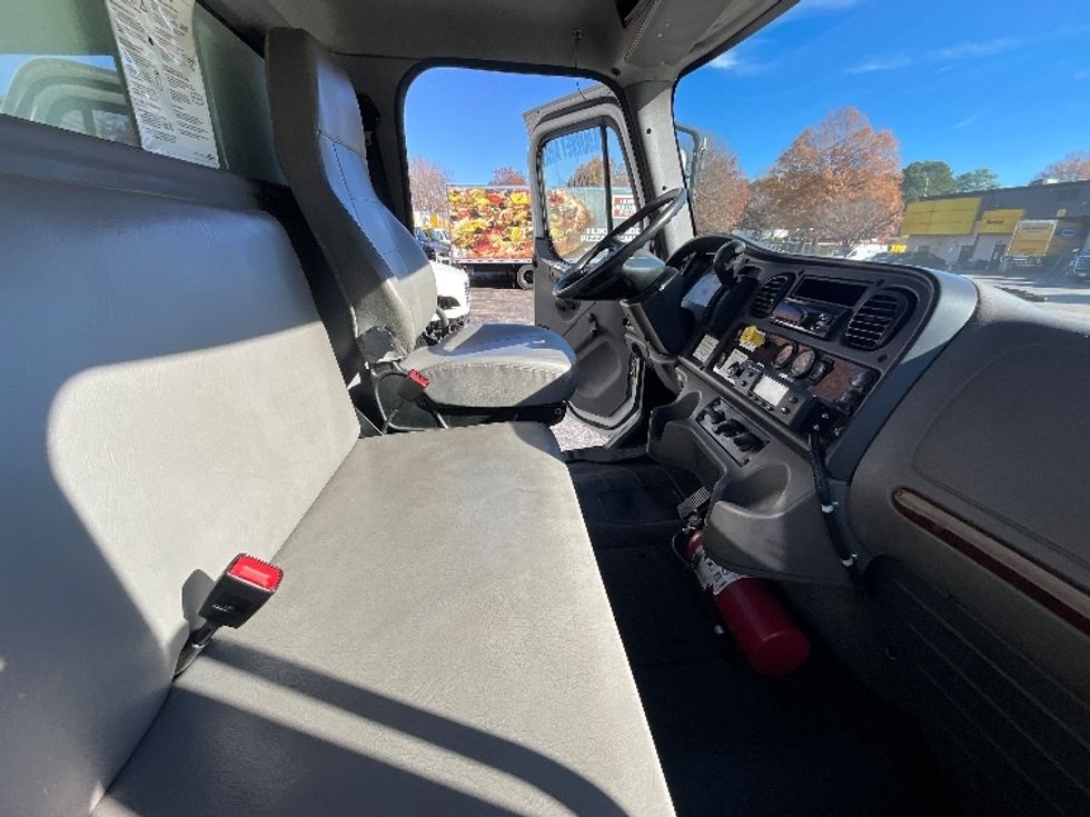 Refrigerated Truck-Light and Medium Duty Trucks-Freightliner-2019-M2-Raleigh-NC-155,249\n\t\tmiles-$ 63,750 - Image 22
