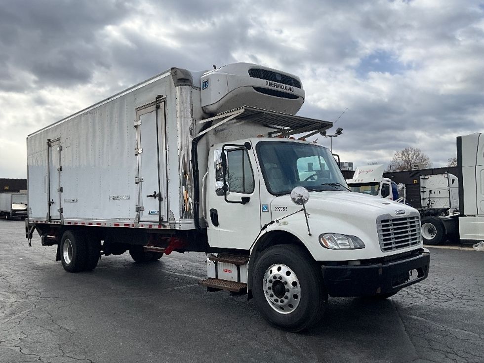Refrigerated Truck-Light and Medium Duty Trucks-Freightliner-2019-M2-Reading-PA-384,065\n\t\tmiles-$ 21,250 - Image 1