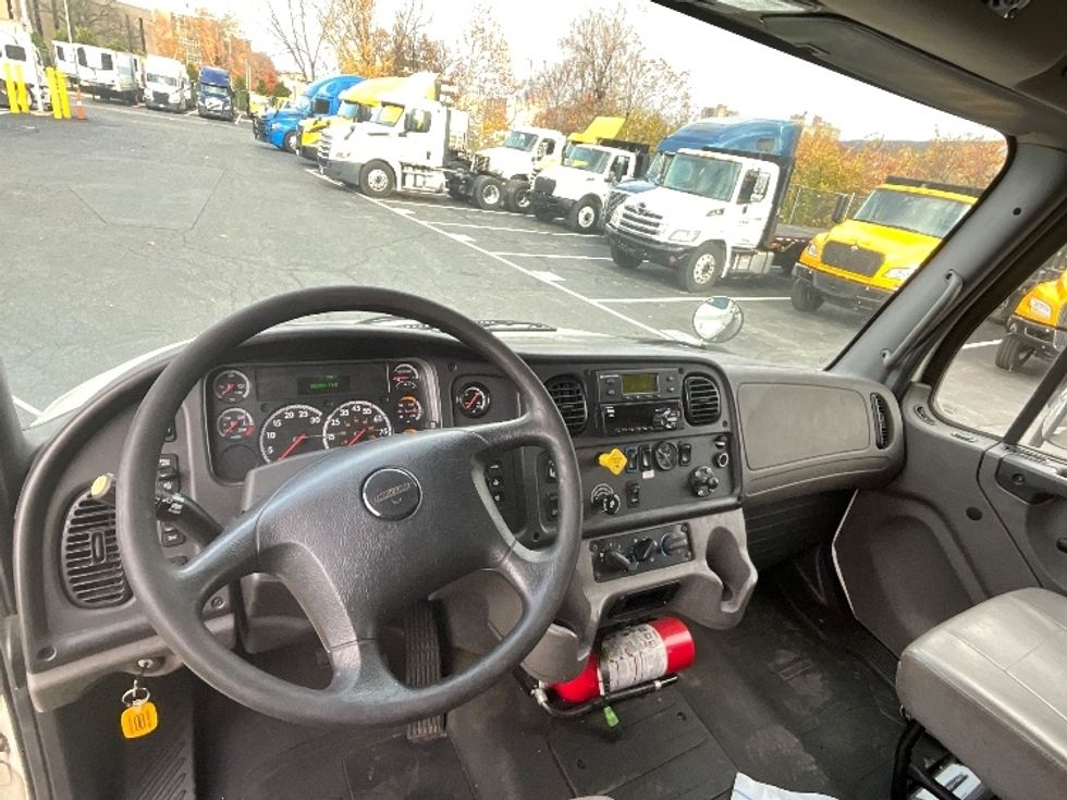 Refrigerated Truck-Light and Medium Duty Trucks-Freightliner-2019-M2-Reading-PA-384,065\n\t\tmiles-$ 21,250 - Image 17