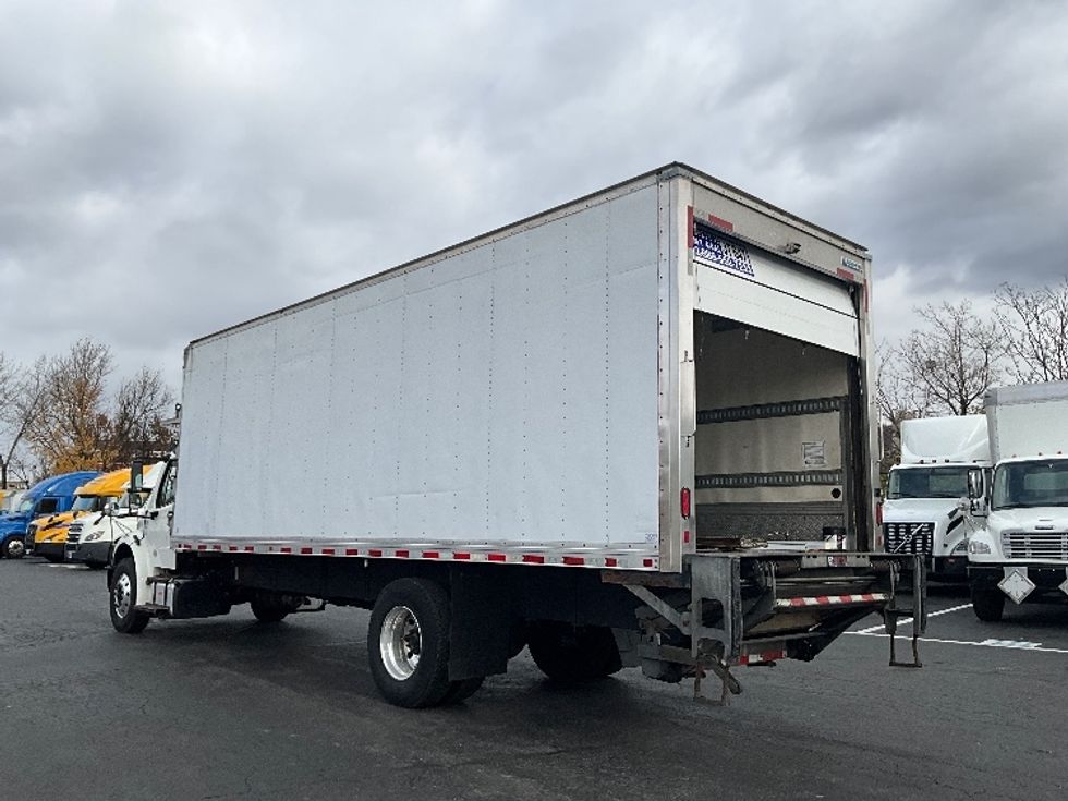 Refrigerated Truck-Light and Medium Duty Trucks-Freightliner-2019-M2-Reading-PA-384,065\n\t\tmiles-$ 21,250 - Image 6