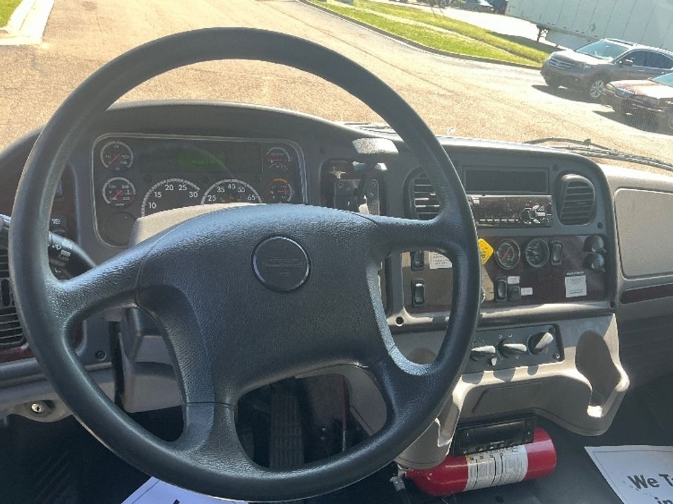 Refrigerated Truck-Light and Medium Duty Trucks-Freightliner-2019-M2-Richland-MS-195,961\n\t\tmiles-$ 61,500 - Image 17