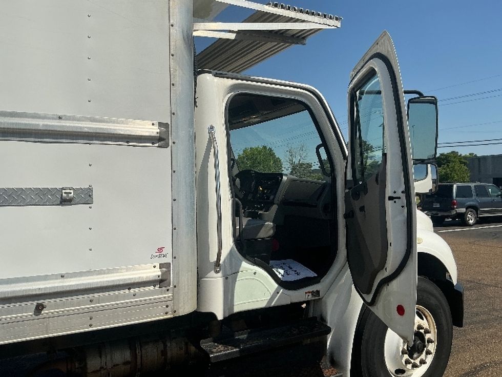 Refrigerated Truck-Light and Medium Duty Trucks-Freightliner-2019-M2-Richland-MS-195,961\n\t\tmiles-$ 61,500 - Image 19