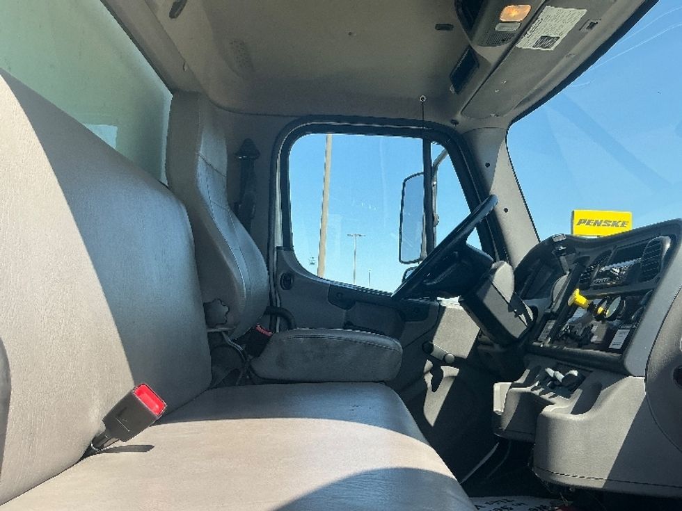 Refrigerated Truck-Light and Medium Duty Trucks-Freightliner-2019-M2-Richland-MS-195,961\n\t\tmiles-$ 61,500 - Image 21