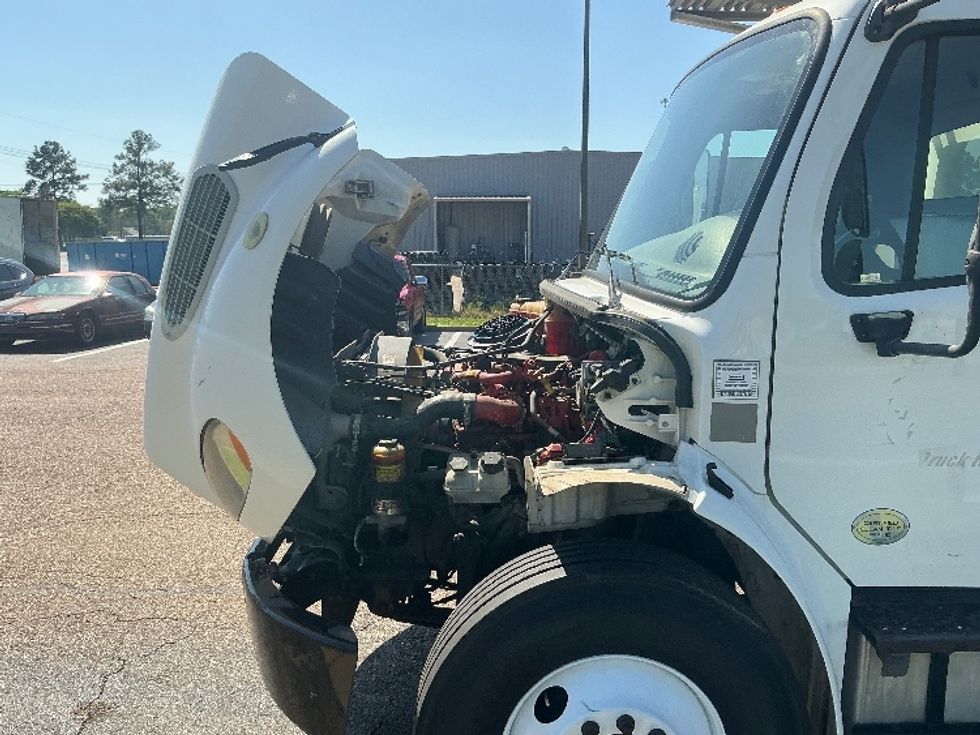 Refrigerated Truck-Light and Medium Duty Trucks-Freightliner-2019-M2-Richland-MS-195,961\n\t\tmiles-$ 61,500 - Image 23