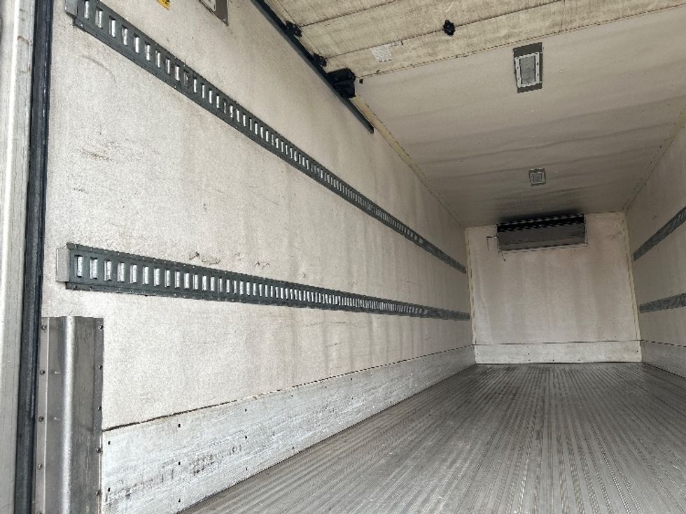 Refrigerated Truck-Light and Medium Duty Trucks-Freightliner-2019-M2-Richland-MS-344,990\n\t\tmiles-$ 36,500 - Image 11