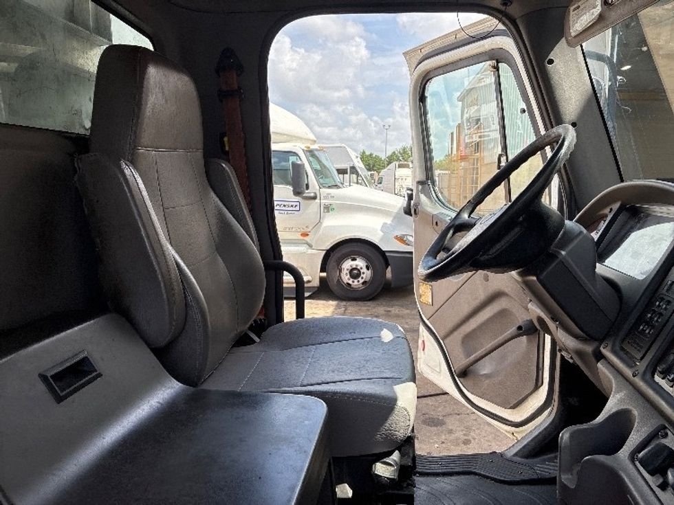 Refrigerated Truck-Light and Medium Duty Trucks-Freightliner-2019-M2-Richland-MS-360,396\n\t\tmiles-$ 35,750 - Image 22