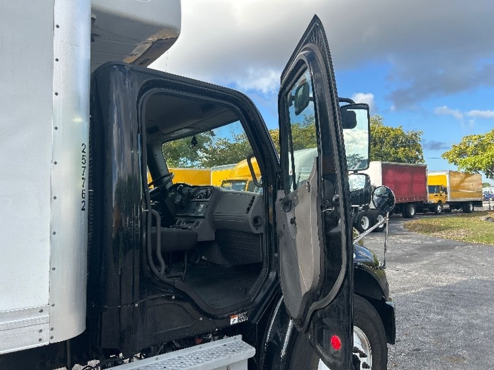 Refrigerated Truck-Light and Medium Duty Trucks-Freightliner-2019-M2-Riviera Beach-FL-36,537\n\t\tmiles-$ 60,500 - Image 18