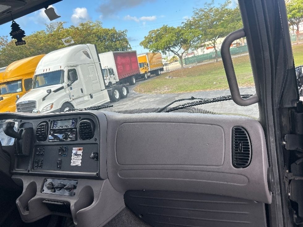 Refrigerated Truck-Light and Medium Duty Trucks-Freightliner-2019-M2-Riviera Beach-FL-36,537\n\t\tmiles-$ 60,500 - Image 19