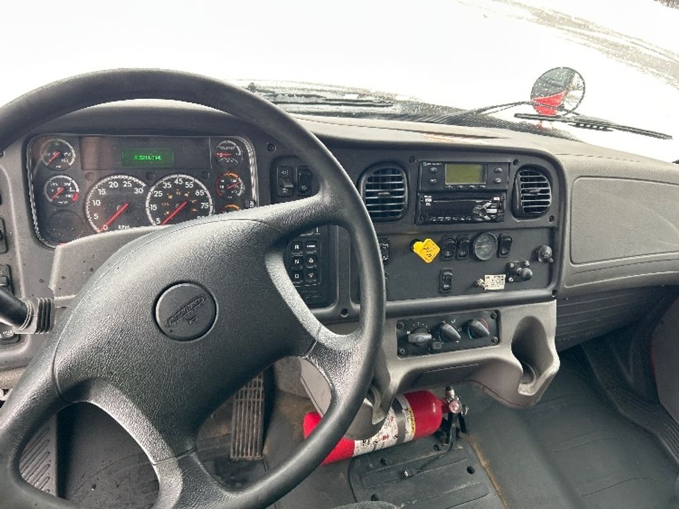 Refrigerated Truck-Light and Medium Duty Trucks-Freightliner-2019-M2-Rochester-NY-218,615\n\t\tmiles-$ 58,750 - Image 17